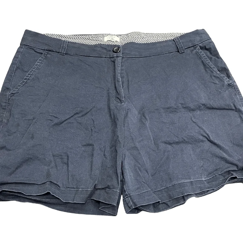 Shorts By Crown And Ivy  Size: 18