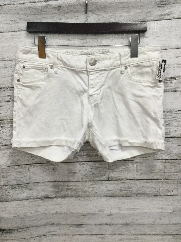 Shorts By Express  Size: 8