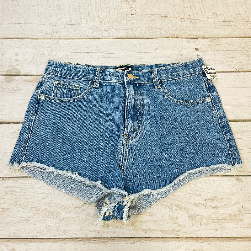 Shorts By Pretty Little Thing  Size: 8